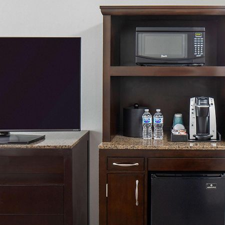 Hilton Garden Inn Jackson Downtown Dış mekan fotoğraf